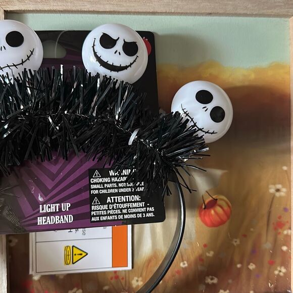 The nightmare before Christmas light up headband NWT - Picture 3 of 6
